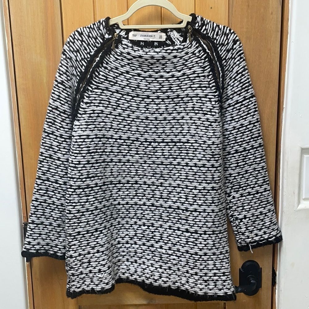 Knit long sweater Zara black white gold size M